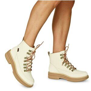 Teva Midform Boots in White Swan Women's SIZE US 6.5